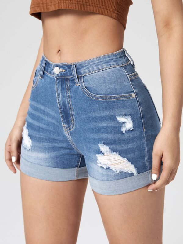 Shorts en mezclilla desgarro bajo de doblez