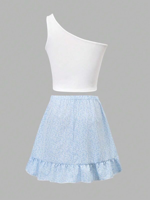 Top de un hombro de unicolor y falda con volantes de estampado floral pequeño - Imagen 2