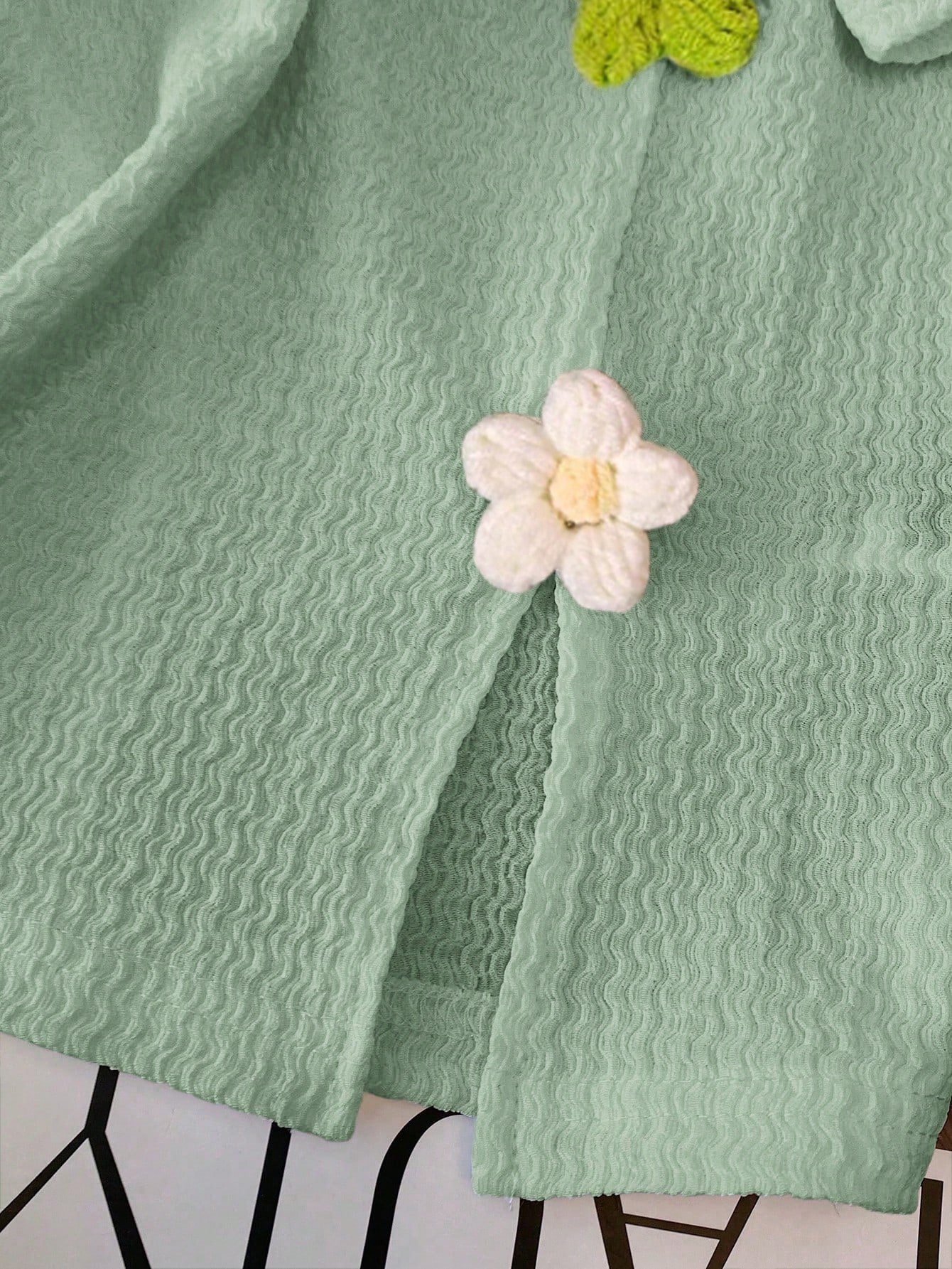 Camiseta de manga corta con cuello redondo elegante - Imagen 3