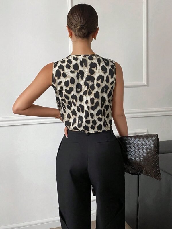Camisa casual sin mangas con nudo delantero y estampado de leopardo - Imagen 2