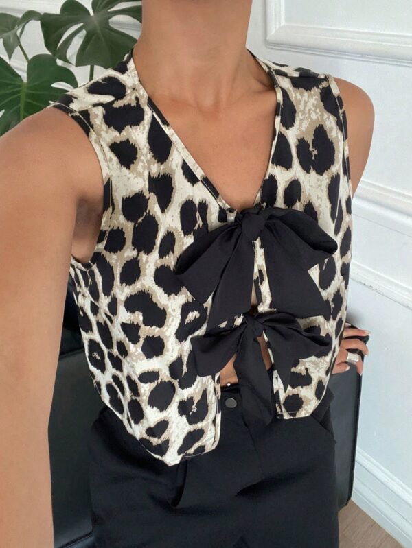 Camisa casual sin mangas con nudo delantero y estampado de leopardo - Imagen 3
