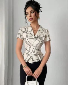 Blusa de manga corta con diseño de estampado geométrico y cintura fruncida