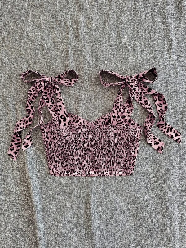 Top tipo tank corto con nudo y estampado de leopardo tejido - Imagen 2