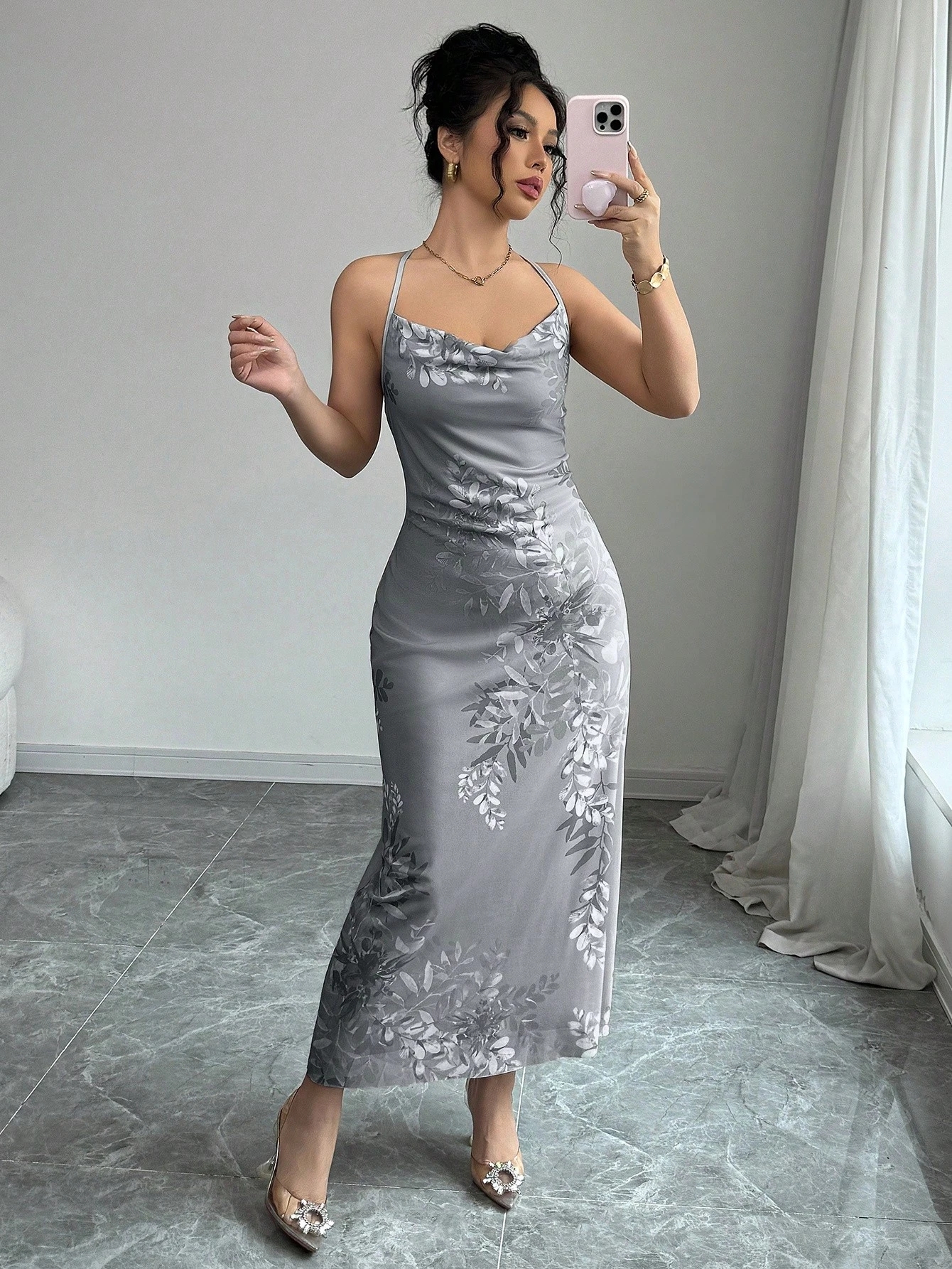 Vestido ajustado sin mangas con estampado de malla elástica - Imagen 3