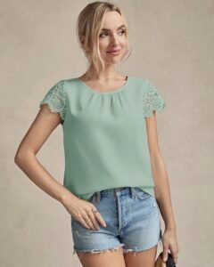 Blusa De Encaje Y Parche De Color Sólido