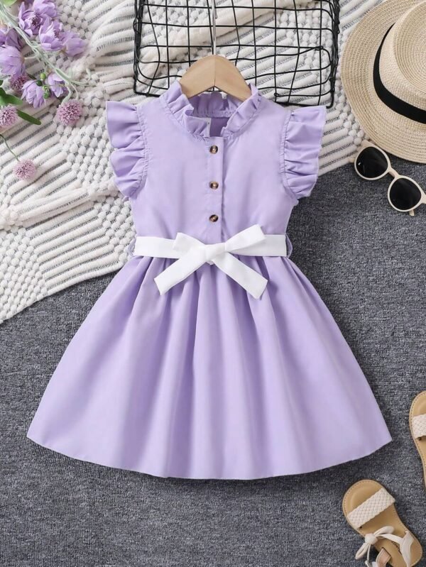 Vestido casual con volantes y acento de moño