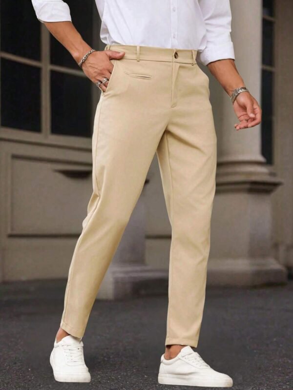 Pantalones casuales de hombres de color liso con bolsillo oblicuo