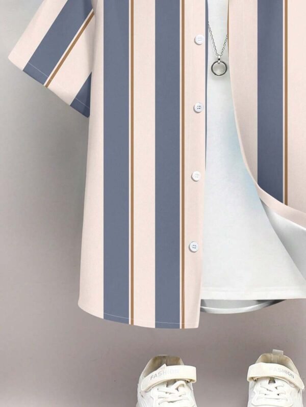 Camisa de manga corta con cuello y estampado gráfico - Imagen 3