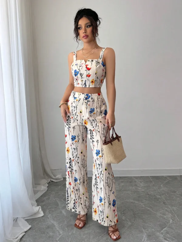 Conjunto de camisa sin mangas de cuello en V con Pantalones rectos con estampado floral