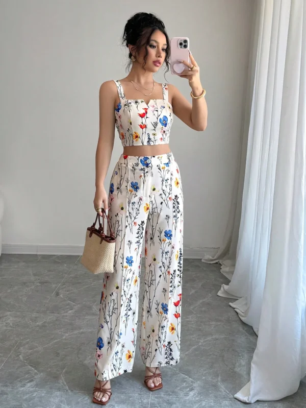 Conjunto de camisa sin mangas de cuello en V con Pantalones rectos con estampado floral - Imagen 3