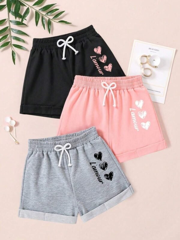 pantalones cortos con estampado de corazón con cinturón anudado