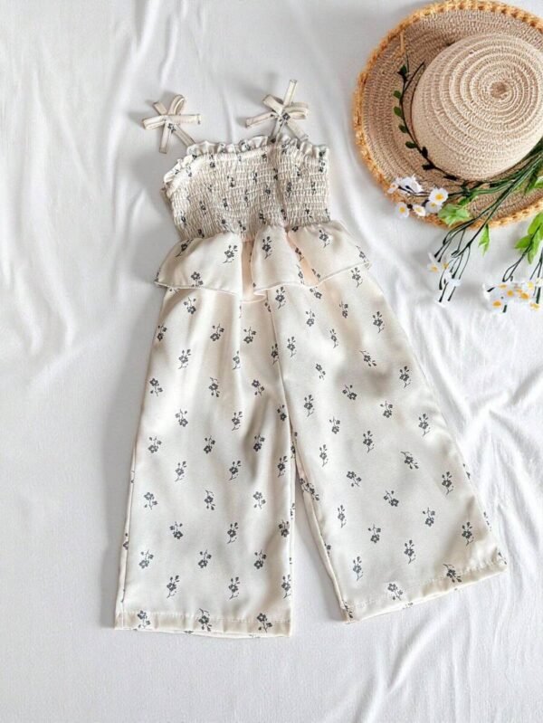 Pelele elegante y casual con diseño de volantes, lazo