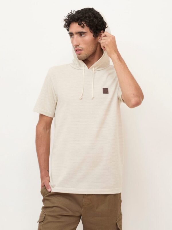 Playera lisa beige con gorro