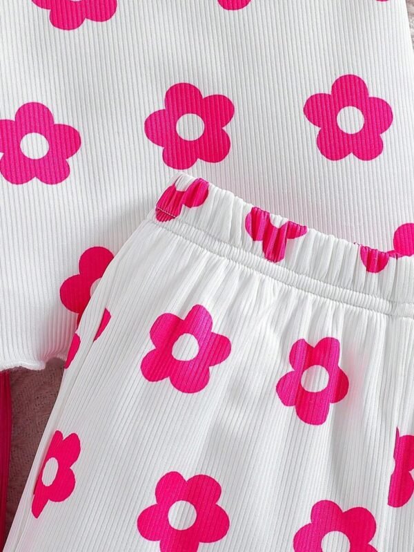 camiseta de manga corta de cuello redondo y shorts - Imagen 3