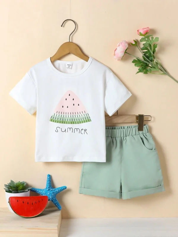 camiseta de cuello redondo acanalada casual y pantalones cortos verdes - Imagen 3