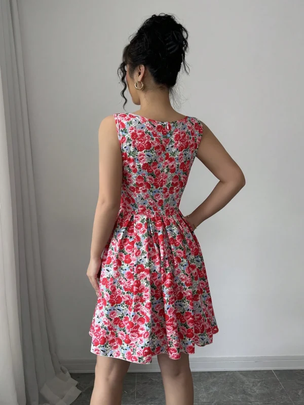 Vestido con estampado floral romántico de margaritas, escote ancho - Imagen 2
