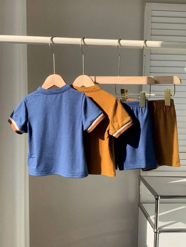 camiseta polo y shorts elásticos de cintura con estampado de bloques - Imagen 2