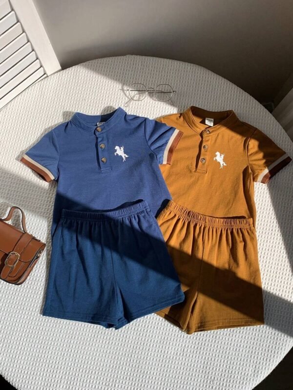 camiseta polo y shorts elásticos de cintura con estampado de bloques - Imagen 3