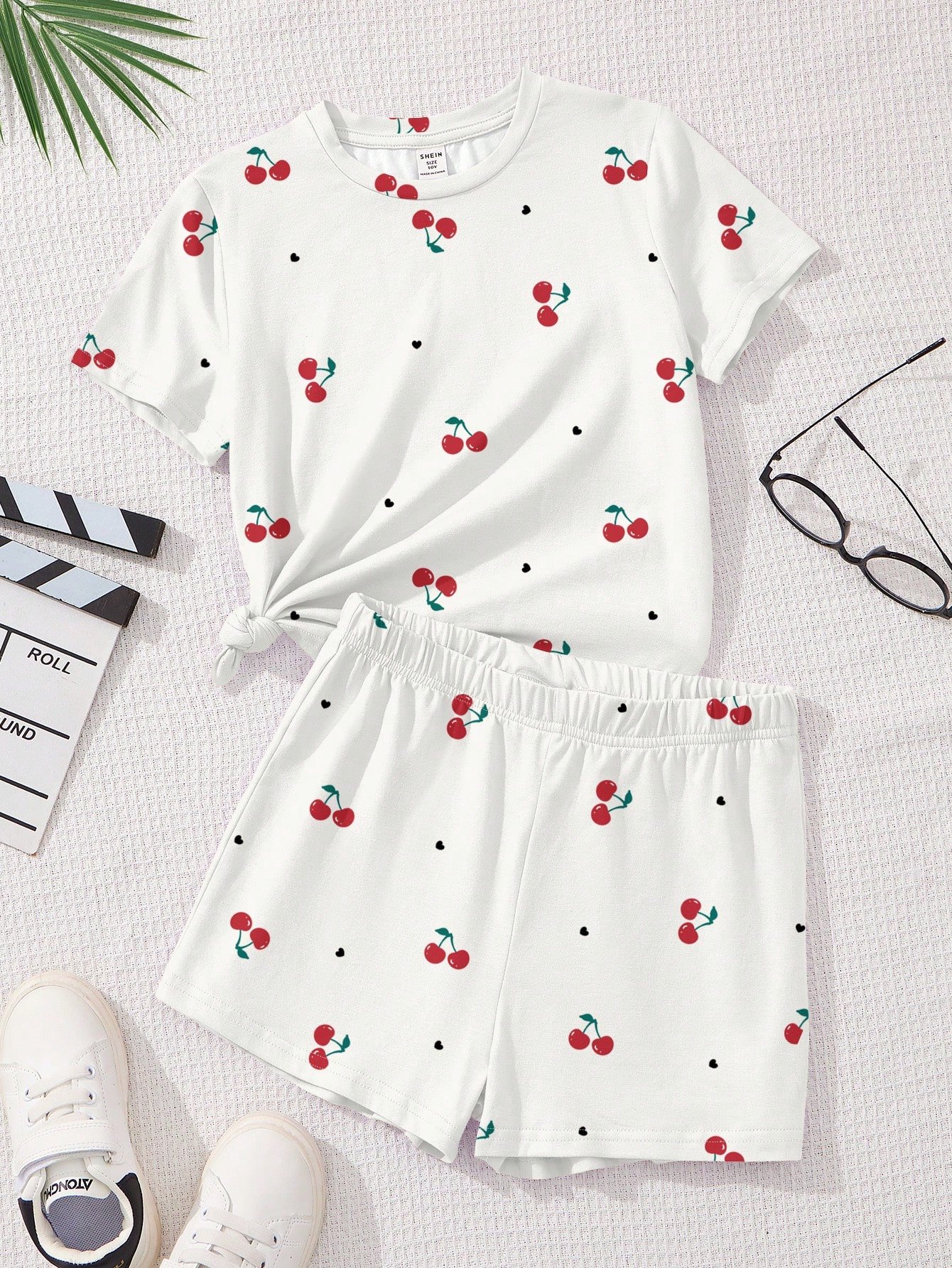 Conjunto informal de 2 piezas con estampado de cerezas en forma de corazón - Imagen 3