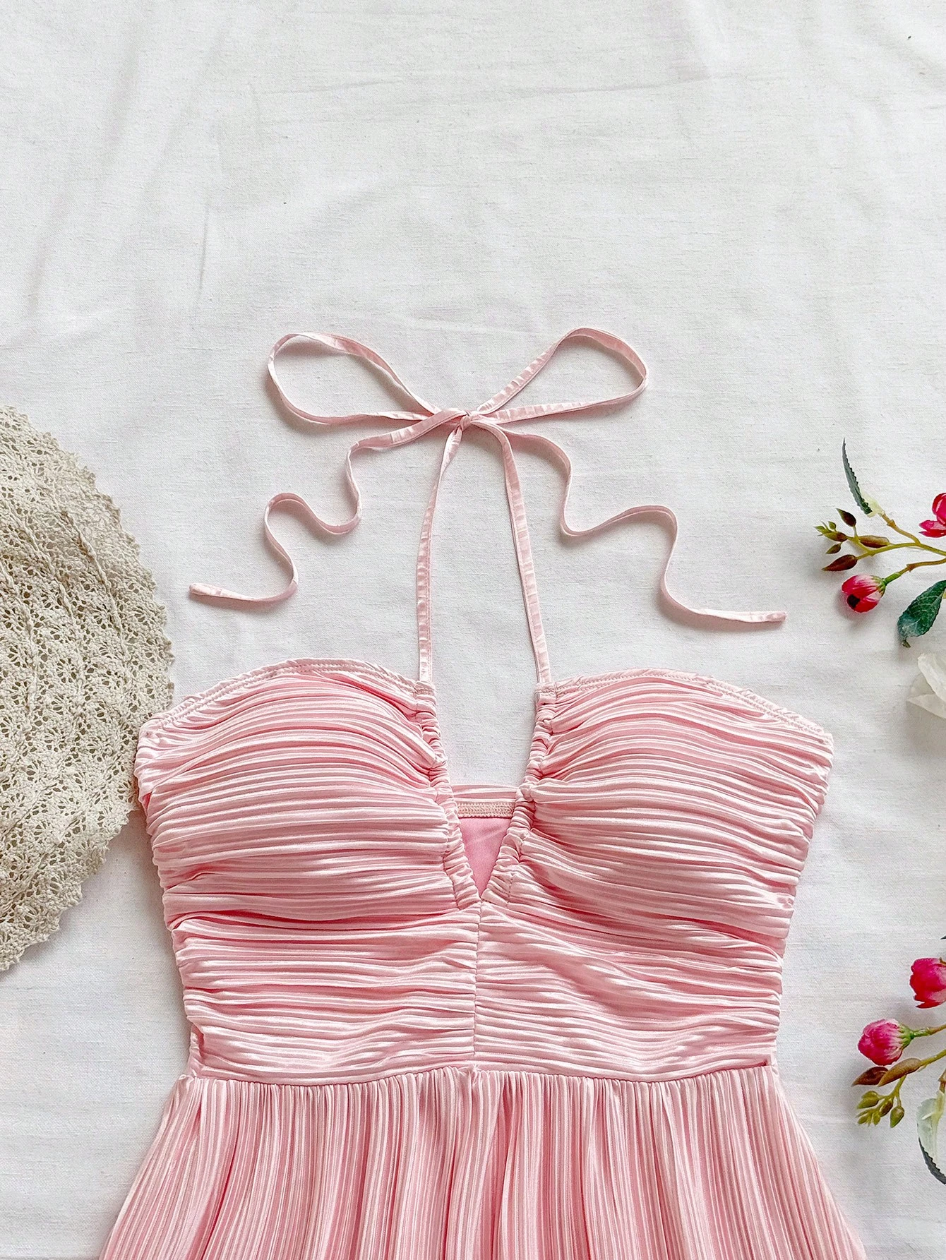 Vestido rosa sólido sin mangas con cuello halter de moda y lindo - Imagen 3