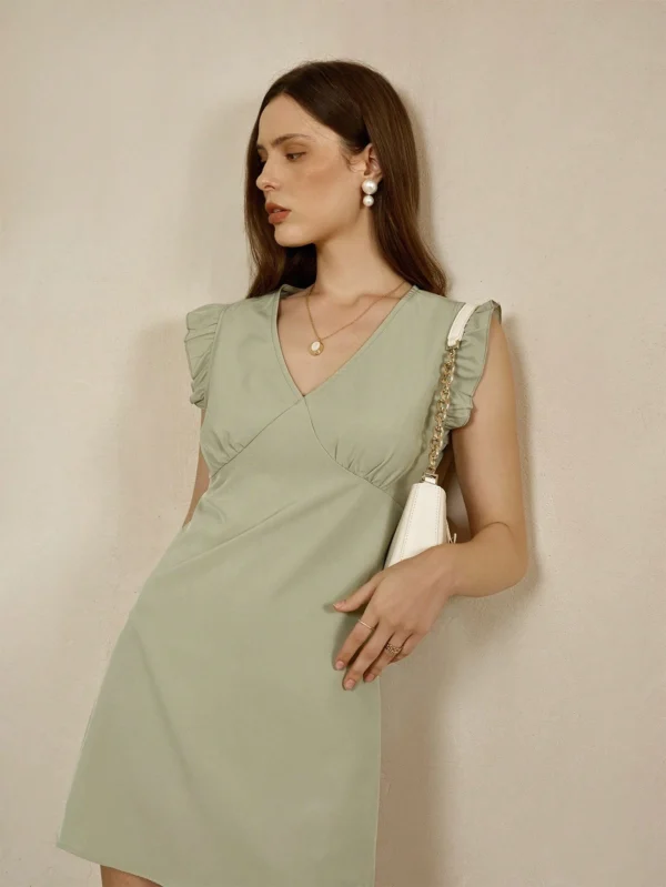 Vestido corto de mujer de unicolor con manga de tapeta y escote en V profundo - Imagen 3
