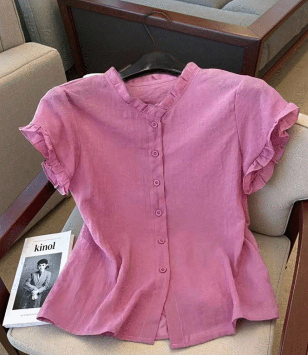 Blusa de manga corta con volantes en el bajo