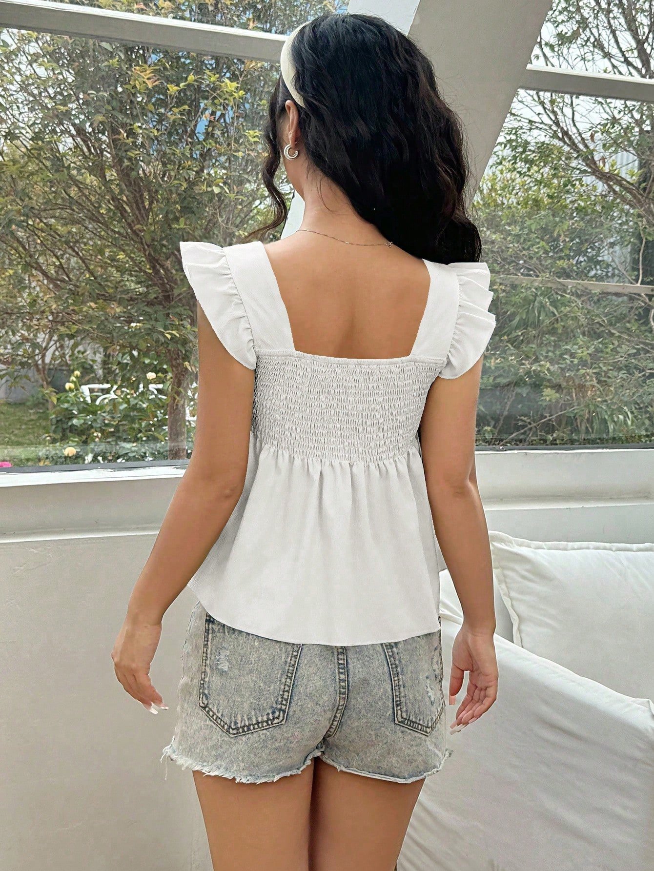 Blusa con fruncido en el pecho y cuello en forma de corazón - Imagen 2