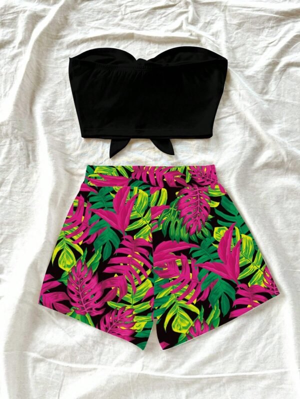 top bandeau informal y pantalones cortos con estampado de hojas - Imagen 2