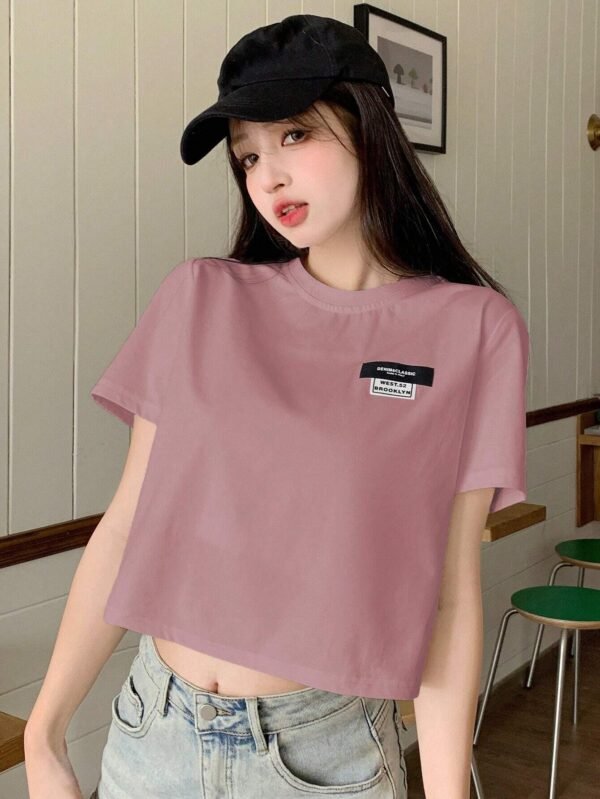 Camiseta corta de manga corta con cuello redondo y estilo patchwork - Imagen 3