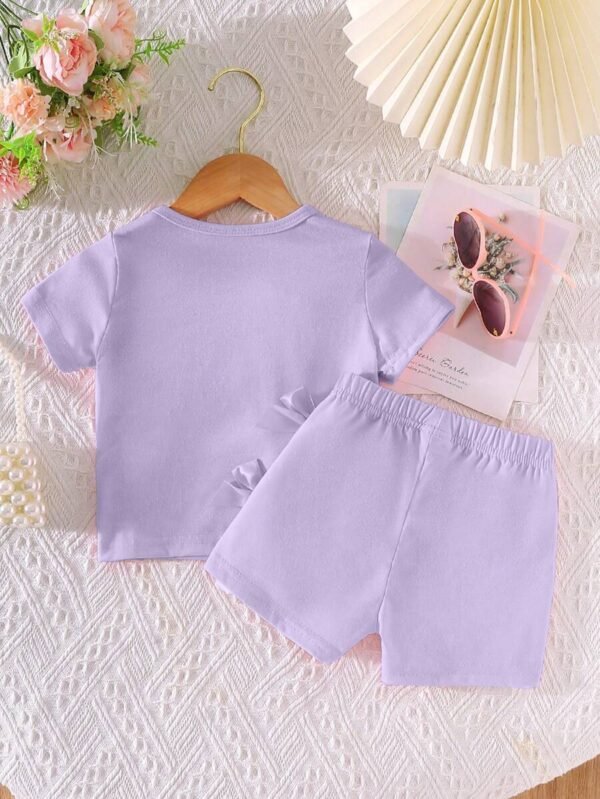 Conjunto de camiseta rosa con decoración de lazo Y pantalones cortos - Imagen 2