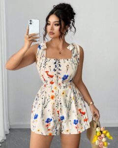 Mono con estampado, mangas sin mangas y cintura ajustada