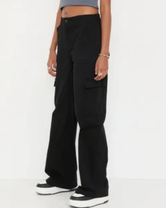 Pantalón Cargo Básico Gabardina Negro