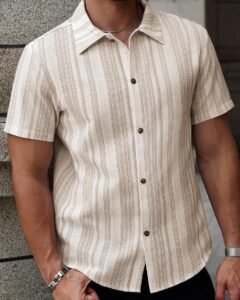 Camisa casual de manga corta con botones y rayas