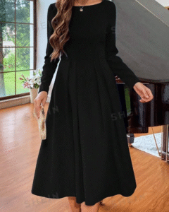 Vestido largo con cierre en la espalda y dobladillo plisado