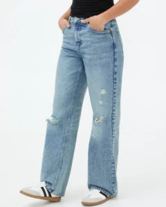 Jeans Recto con Destrucción Azul Oscuro