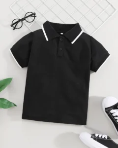 Polo de niño con ribete en contraste, polo negro