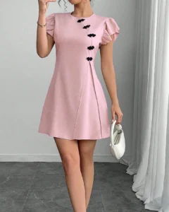 Vestido con mangas cortas y decoración de botones de estilo chino retro