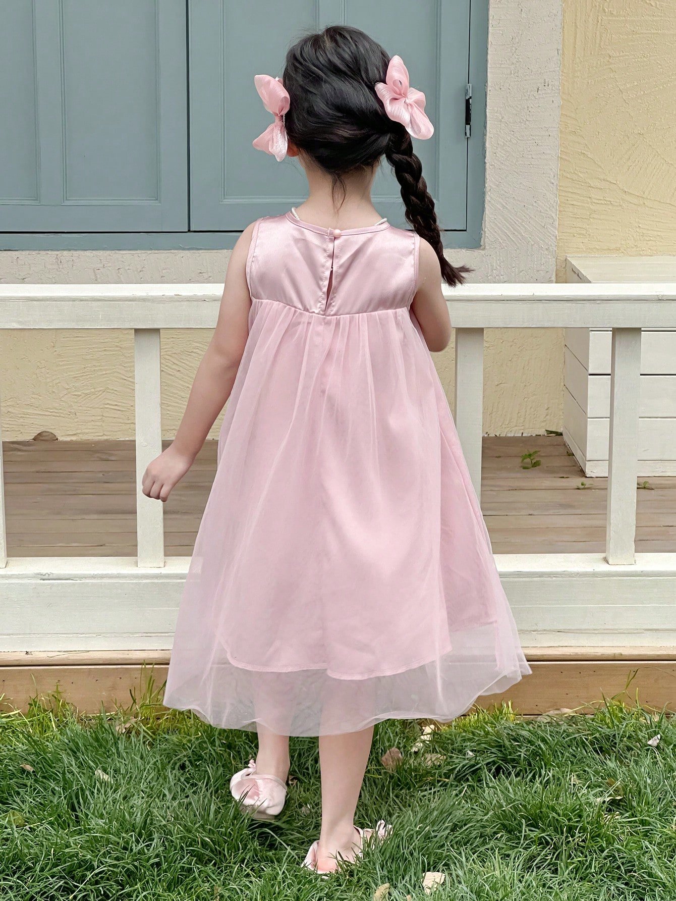 Camisa polo con estampado de dibujos animados de cuello en contraste - Imagen 2