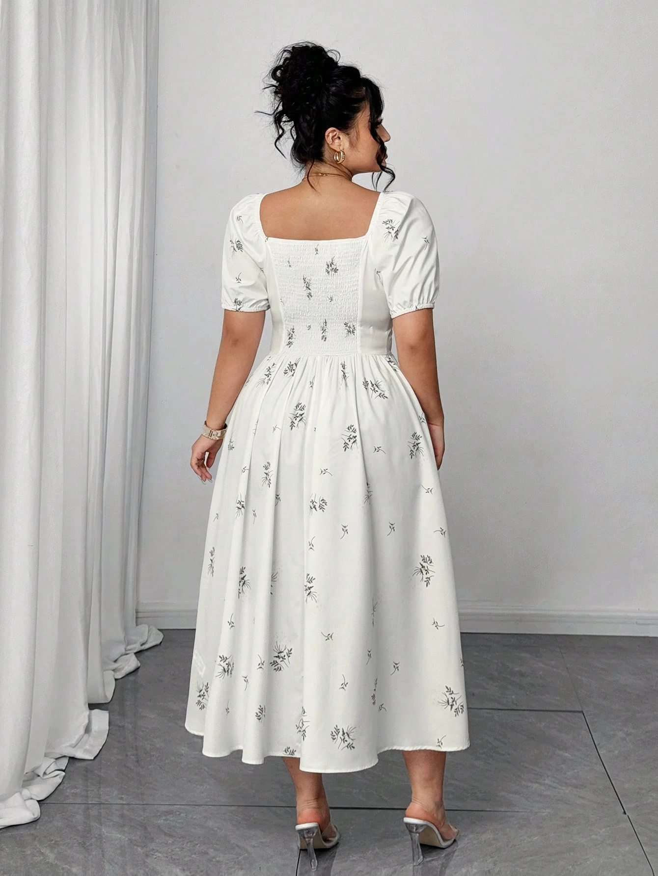 Vestido elegante, romántico y de verano para ocasiones especiales - Imagen 2