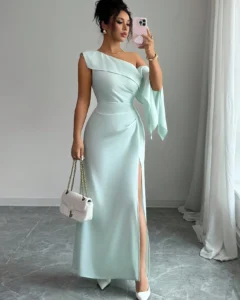 Vestido elegante con diseño de drapeado en la cintura y escote asimétrico