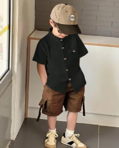 Camisa casual de manga corta de unicolor y corte holgado