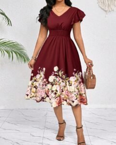 Vestido casual de verano de longitud media con cuello en V