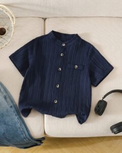 Camisa casual de manga corta de unicolor y corte holgado