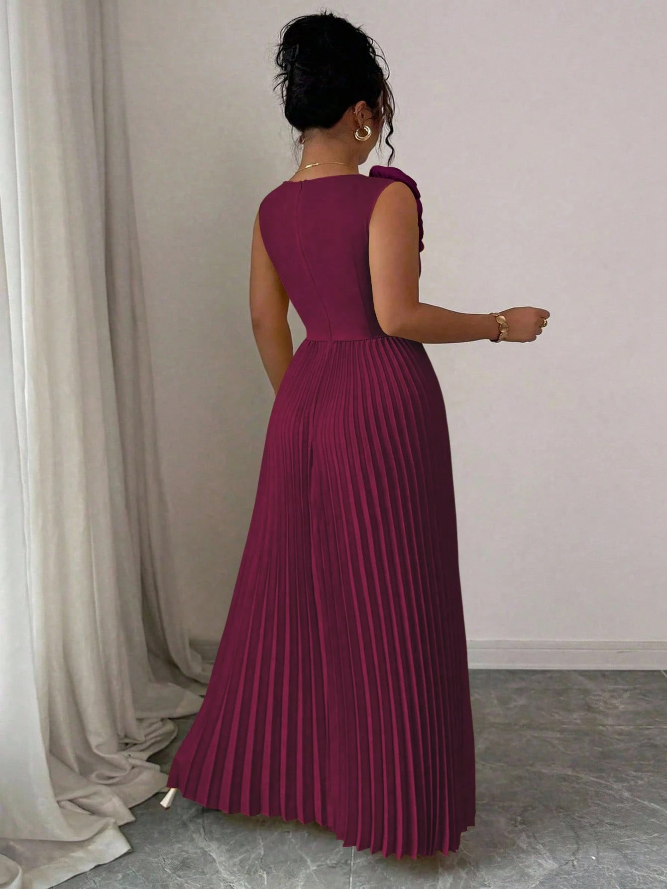 Vestido plisado de línea A de color - Imagen 2