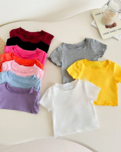 blusa de manga corta tejida de unicolor linda