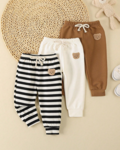 pantalones a juego con bordado de oso y rayas para niños
