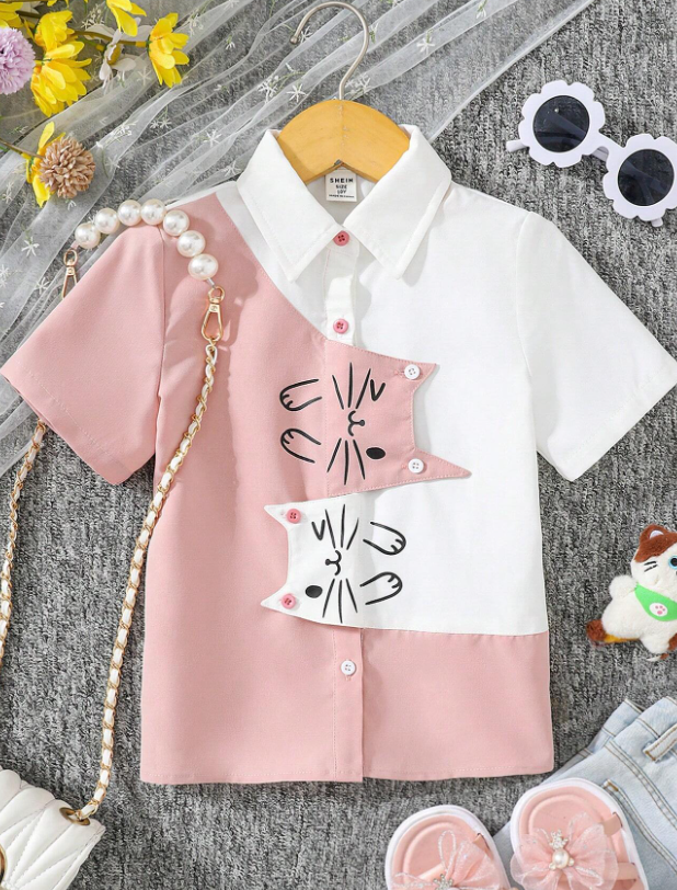 Camisa informal de manga corta con botones y cuello con bloque de color