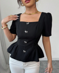 Blusa elegante de princesa con cuello cuadrado tejida