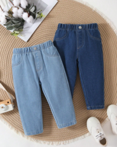 Pantalones vaqueros de estilo casual para niños pequeños