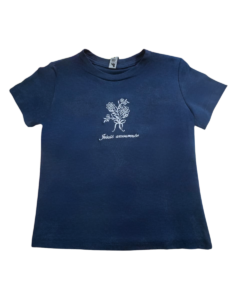 Playera azul marina con estampado flor